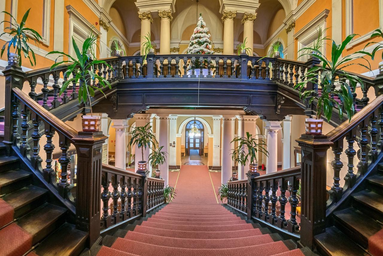 Stary Dom Zdrojowy Hotel Krynica Zdroj Luaran gambar