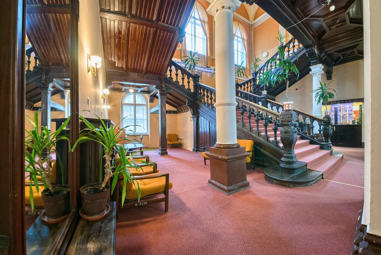 Stary Dom Zdrojowy Hotel Krynica Zdroj Luaran gambar