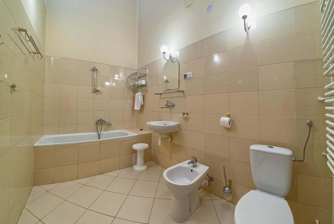 Stary Dom Zdrojowy Hotel Krynica Zdroj Luaran gambar