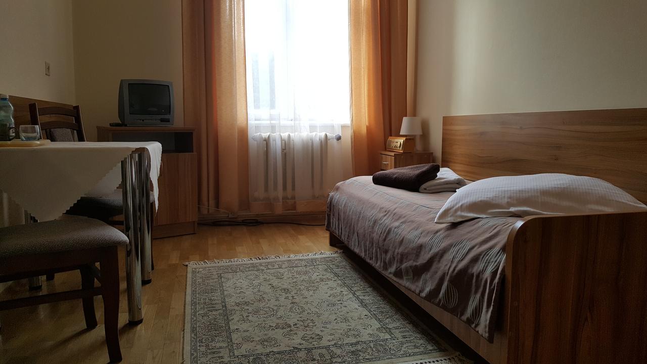 Stary Dom Zdrojowy Hotel Krynica Zdroj Luaran gambar